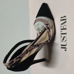 8.5 black, clear and pink snake pumps